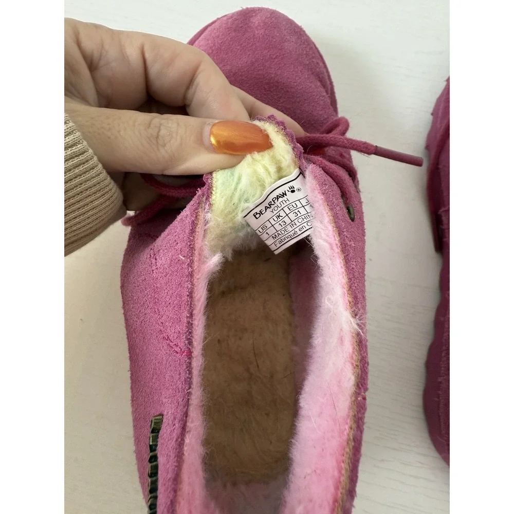 Bearpaw Shorty Youth  Ankle Hypnotic‎ Violet  SIZE 1 Chukka Skye Suede Pink